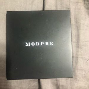Morphe 9d and 9v palletes